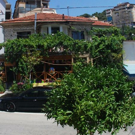 Isufi Guest Houses Sarande Exterior photo
